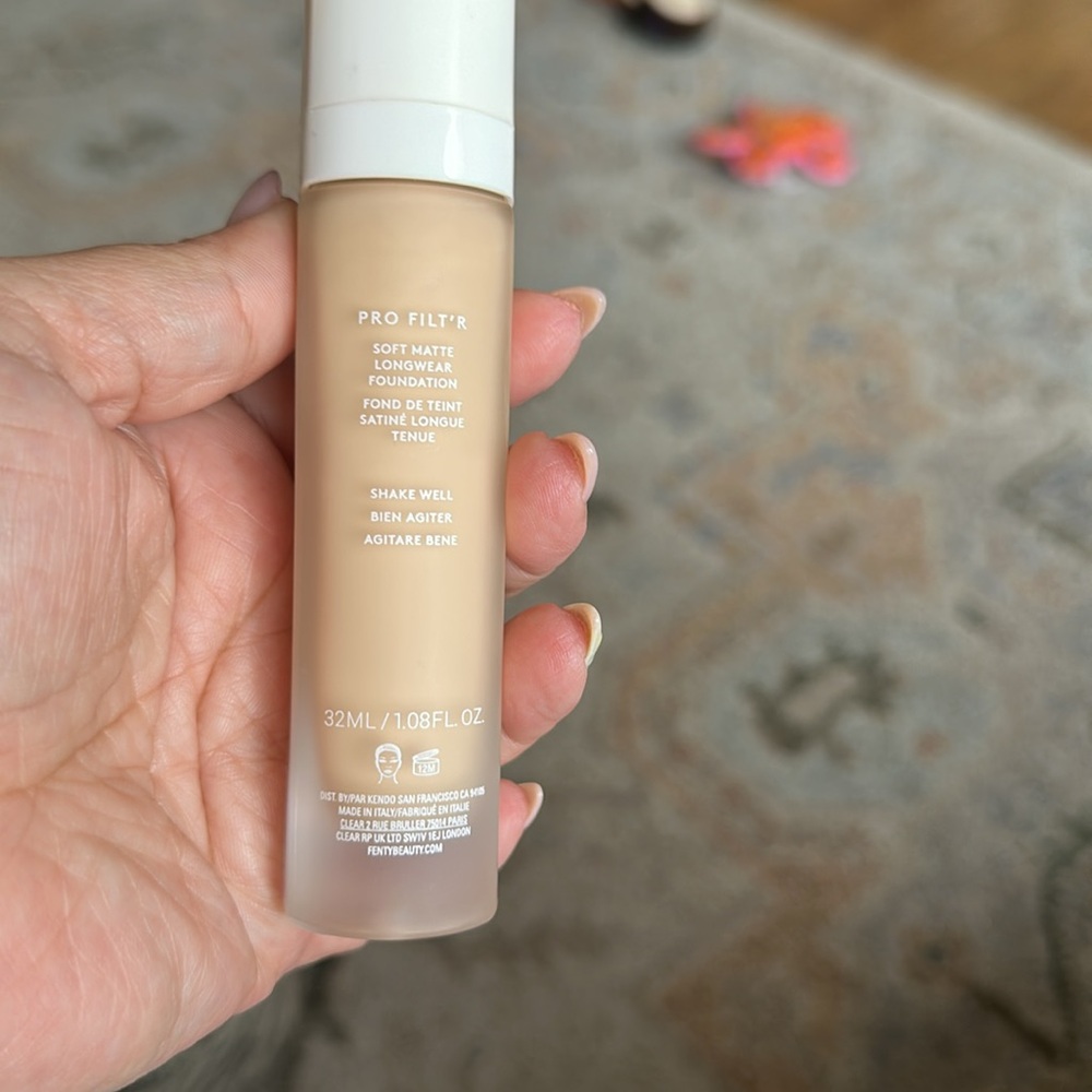 PRO FILT'R SOFT MATTE LONGWEAR FOUNDATION - Picture 3 of 3